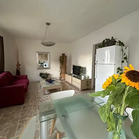 F63 With Sharing Bathroom Near The In Sharing Homestay Sliema